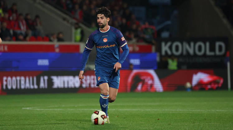 09.10.2026, xrekx, Fussball 2.Bundesliga, 1.FC Heidenheim - 1.FC Kaiserslautern v.l. Semih Sahin (1.FC Kaiserslautern) (DFL DFB REGULATIONS PROHIBIT ANY USE OF PHOTOGRAPHS as IMAGE SEQUENCES and or QUASI-VIDEO) Heidenheim