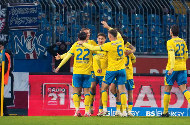 Deutschland: Fussball 2. Bundesliga 2026 2027, 7. Spieltag - Eintracht Braunschweig vs Holstein Kiel - Eintracht-Stadion (Braunschweig): Tor und Torjubel zum Jan Urbich (Eintracht Braunschweig, 27) Copyright: xAymanxAlahmedx