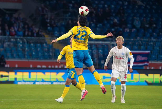 Deutschland: Fussball 2. Bundesliga 2026 2027, 7. Spieltag - Eintracht Braunschweig vs Holstein Kiel - Eintracht-Stadion (Braunschweig): Kopfball Fabio Di Michele Sanchez (Eintracht Braunschweig, 22) Copyright: xAymanxAlahmedx