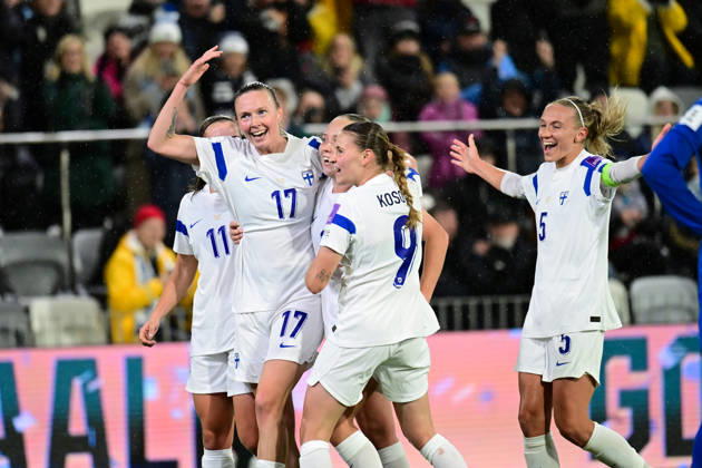 LKS 20261009 Goalscorer Sanni Franssi (17), Katariina Kosola (9) and Emma Koivisto (5) of FInland celebrating 3-1 goal during the women s World Cup European Qualifying play-off round first leg football match between Finland and Serbia in Tampere, Finland, on October 9, 2026, ahead of the 2027 FIFA Women s World Cup. - ANSSI TAKALA Tampere Finland Vh_Ybx6GyMc  Copyright: xAnssixTakalax Vh_Ybx6GyMc