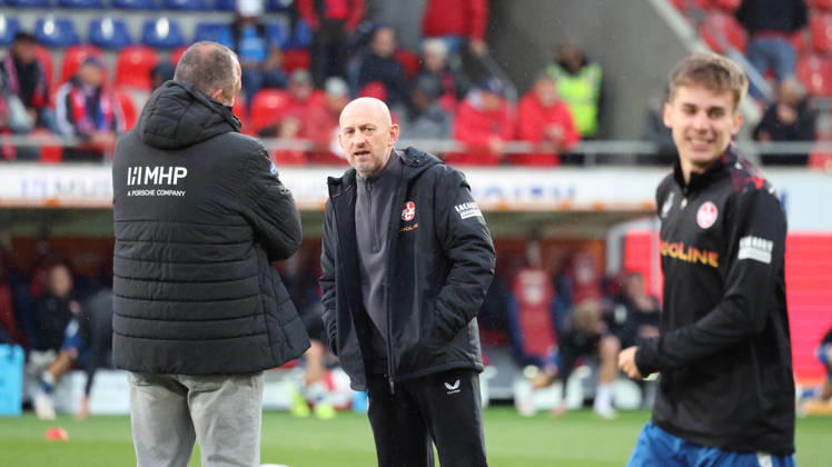 09.10.2026, xrekx, Fussball 2.Bundesliga, 1.FC Heidenheim - 1.FC Kaiserslautern v.l. Frank Schmidt Trainer (1FC Heidenheim 1846) Torsten Lieberknecht Trainer (1.FC Kaiserslautern) (DFL DFB REGULATIONS PROHIBIT ANY USE OF PHOTOGRAPHS as IMAGE SEQUENCES and or QUASI-VIDEO) Heidenheim