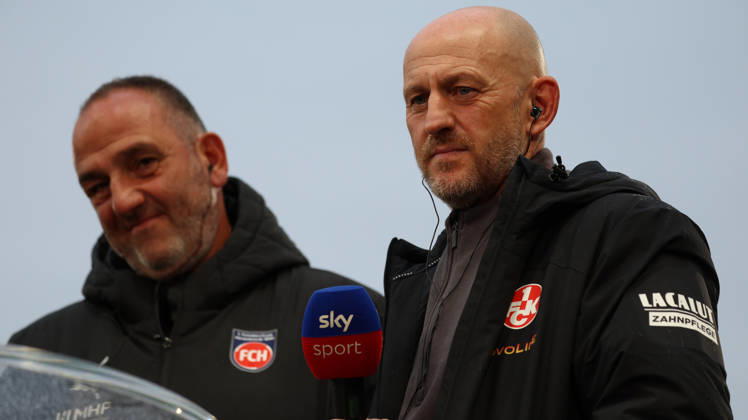 09.10.2026, xrekx, Fussball 2.Bundesliga, 1.FC Heidenheim - 1.FC Kaiserslautern v.l. Frank Schmidt Trainer (1FC Heidenheim 1846) Torsten Lieberknecht Trainer (1.FC Kaiserslautern) bei SKY (DFL DFB REGULATIONS PROHIBIT ANY USE OF PHOTOGRAPHS as IMAGE SEQUENCES and or QUASI-VIDEO) Heidenheim