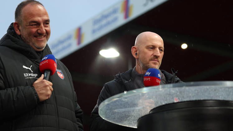 09.10.2026, xrekx, Fussball 2.Bundesliga, 1.FC Heidenheim - 1.FC Kaiserslautern v.l. Frank Schmidt Trainer (1FC Heidenheim 1846) Torsten Lieberknecht Trainer (1.FC Kaiserslautern) bei SKY (DFL DFB REGULATIONS PROHIBIT ANY USE OF PHOTOGRAPHS as IMAGE SEQUENCES and or QUASI-VIDEO) Heidenheim