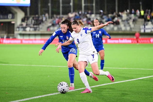 Mina Cavic of Serbia (left) and Katariina Kosola of Finland in action during the women s World Cup European Qualifying play-off round first leg football match between Finland and Serbia in Tampere, Finland, on October 9, 2026, ahead of the 2027 FIFA Women s World Cup. - ANSSI TAKALA Tampere Finland Q45c_5j_FqM  Copyright: xAnssixTakalax Q45c_5j_FqM