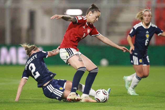 Nicola Dooherty of Scotland tackles Andrea Staskova of Czechia. Czechia Women v Scotland Women, Women s European World Cup Qualifier, Football, Stadion Arnosta, Pardubice, Czechia - 09 Oct 2026Pardubice Stadion Arnosta Czech Republic  Copyright: xMilanxKammermayer Shutterstockx 17195777ak