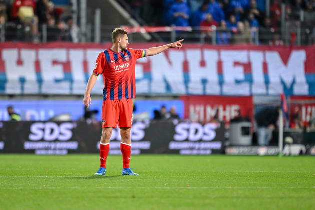 Patrick Mainka (1. FC Heidenheim 1846) gestikuliert, gestik waehrend des spiels der 2. Bundesliga zwischen 1. FC Heidenheim und 1. FC Kaiserslautern, Voith-Arena am 09. October 2026 in Heidenheim an der Brenz, Deutschland. (Foto von Harry Langer DeFodi Images) +++ Patrick Mainka (1. FC Heidenheim 1846) gestures during the 2nd Bundesliga match between 1. FC Heidenheim and 1. FC Kaiserslautern at Voith-Arena on October 9, 2026 in Heidenheim an der Brenz, Germany. (Photo by Harry Langer DeFodi Images) DFB DFL REGULATIONS PROHIBIT ANY USE OF PHOTOGRAPHS AS IMAGE SEQUENCES AND OR QUASI-VIDEO. (Photo by Harry Langer DeFodi Images) DFB DFL REGULATIONS PROHIBIT ANY USE OF PHOTOGRAPHS AS IMAGE SEQUENCES AND OR QUASI-VIDEO. -