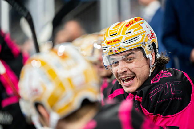 09.10.2026 - Eishockey - Saison 2026 2027 - Penny DEL - Nürnberg Ice Tigers Icetigers - Adler Mannheim - ThHa - xthxhax - William Dufour (25, Nürnberg Ice Tigers, NIT )