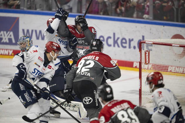 PENNY DEL 1; Kölner Haie - Schwenninger Wild Wings; Köln, 09.10.2026 Alex Peters (Schwenninger Wild Wings, Verteidigung, 6); Joacim Eriksson (Schwenninger Wild Wings, Torwart, 60); Marcel Noebels (Kölner Haie, Sturm, 92); Patrick Russell (Kölner Haie, Sturm, 63); Marcel Noebels (Kölner Haie, Sturm, 92); PENNY DEL 1; Kölner Haie - Schwenninger Wild Wings am 09.10.2026 in der KA2 in Köln (Deutschland). Copyright: xBEAUTIFULxSPORTS AndreasxDickx