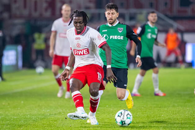 (L-R) Franci Bouebari (Rot-Weiss Essen, 19) im Zweikampf mit Charalambos Makridis (SC Preussen Muenster, 14) GER, SC Preussen Muenster vs. Rot-Weiss Essen, Fussball, 3. Liga, 8. Spieltag, Spielzeit 2026 2027, 09.10.2026 DFL Regulations prohibit any use of photographers as image sequences and or quasi-video. GER, SC Preussen Muenster vs. Rot-Weiss Essen, Fussball, 3. Liga, 8. Spieltag, Spielzeit 2026 2027, 09.10.2026 Muenster Copyright: xEibner-Pressefoto JanxRollingerx EP_JSK