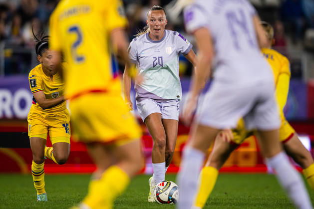 261009 Synne Sofie Kinden Jensen of Norway during the FIFA Women s World Cup Qualifier football match between Romania and Norway on October 9, 2026 in Bucharest. Photo: Marius Simensen BILDBYRAN COP 238 bbeng dam FIFA World Cup, WM, Weltmeisterschaft, Fussball qualifiers football fotball fotboll landskamp norge norway romania soccer vm kvalik vm-kvalifisering kvinner Copyright: MARIUSxSIMENSEN BB261009BB804