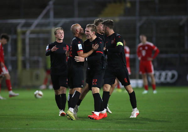 Fussball, Herren, Regionalliga Bayern, Saison 2026 2027, FC Bayern München II - SpVgg Unterhaching, Grünwalder Stadion 1:1 durch Cornelius Pfeiffer (SpVgg Unterhaching) Tor, Ausgleich, Jubel, Torjubel