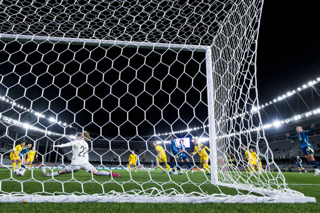 261009 Goalkeeper Meda SeskutÄ— of Lithuania and Felicia Schröder during the FIFA Women s World Cup qualifier play-off football match between Lithuania and Sweden on October 9, 2026 in Kaunas. Photo: Mathias Bergeld BILDBYRAN kod MB MB1418 fotboll football soccer fotball vm-kval kval fifa womens world cup qualifier qualifier playoff lithuania sverige sweden dam bbeng play-off Copyright: MATHIASxBERGELD BB261009MB152