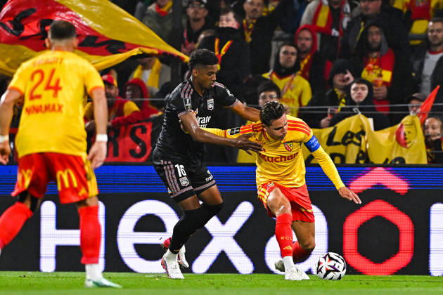 RC Lens v Olympique Lyonnais - Ligue 1 McDonald s 2026 2027 Abner VINICIUS of Lyon and Florian THAUVIN of Lens during Ligue 1 McDonald s match between Lens and Lyon at Stade Bollaert-Delelis on October 9, 2026 in Lens, France. Lens France  Copyright: xBaptistexFernandezx 776573289