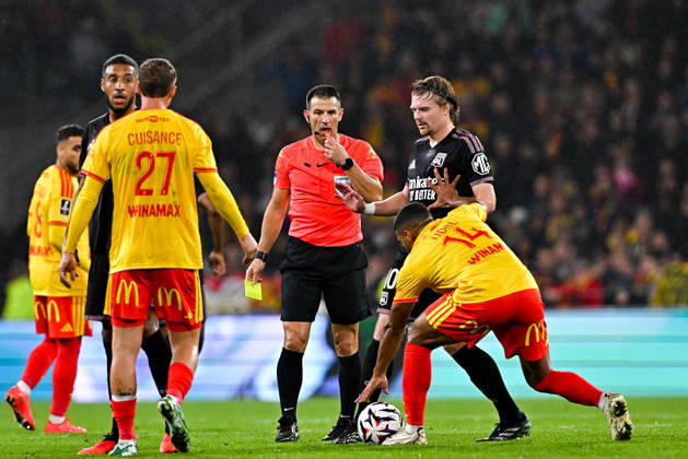 RC Lens v Olympique Lyonnais - Ligue 1 McDonald s 2026 2027 Jeremy STINAT, referee during Ligue 1 McDonald s match between Lens and Lyon at Stade Bollaert-Delelis on October 9, 2026 in Lens, France. Lens France  Copyright: xBaptistexFernandezx 776573289