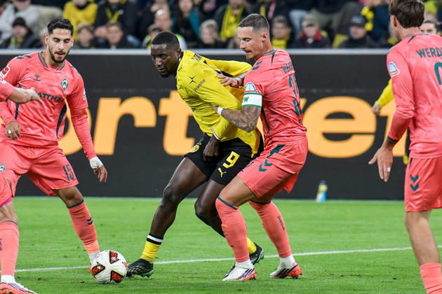 v. li. im Zweikampf Serhou Guirassy (Dortmund 9) Marco Friedl (Bremen 32) 09.10.2026 ¢ Fussball ¢ Borussia Dortmund vs SV Werder Bremen, Signal Iduna Park, Dortmund, DFB DFL REGULATIONS PROHIBIT ANY USE OF PHOTOGRAPHS AS IMAGE SEQUENCES AND OR QUASI-VIDEO NRW Germany