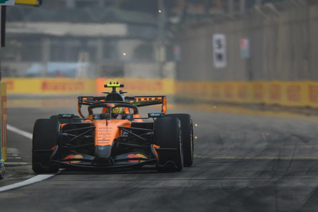 FORMULE 1 : Grand Prix de Singapour - 09 10 2026 1 Lando Norris (GBR) McLaren Mastercard F1 Team (GBR) MCL40A Mercedes, during the 2026 Formula Singapore Grand Prix, 17th round of the 2026 Formula 1 World Championship, WM, Weltmeisterschaft taking place from October 09 to 11, 2026 on the Marina Bay Street circuit, in Singapore (SGP) Copyright Philippe Nanchino MPS Agency SINGAPORESingapore Copyright: xMPSxAGENCYx