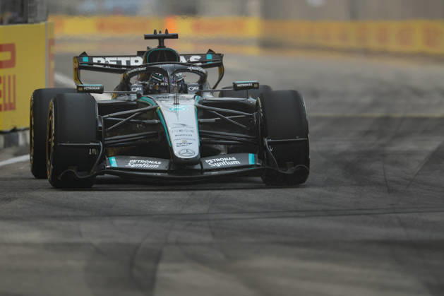 FORMULE 1 : Grand Prix de Singapour - 09 10 2026 63 George Russell (GBR) Mercedes-AMG PETRONAS Formula One Team (DEU) Mercedes-AMG F1 W17 E Performance, during the 2026 Formula Singapore Grand Prix, 17th round of the 2026 Formula 1 World Championship, WM, Weltmeisterschaft taking place from October 09 to 11, 2026 on the Marina Bay Street circuit, in Singapore (SGP) Copyright Philippe Nanchino MPS Agency SINGAPORESingapore Copyright: xMPSxAGENCYx