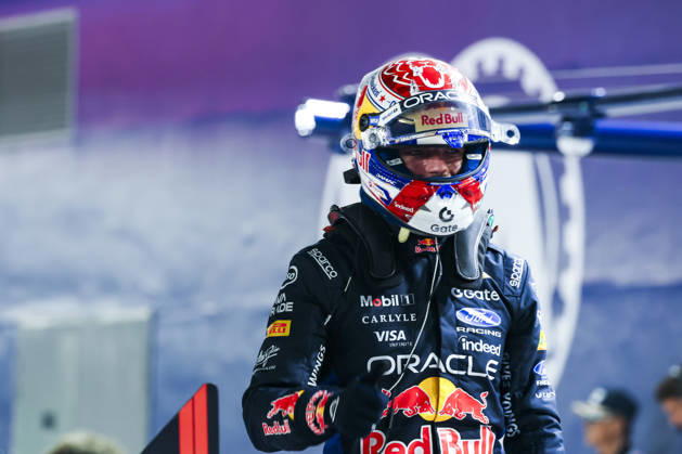 F1 - SINGAPORE GRAND PRIX 2026 VERSTAPPEN Max (nld), Red Bull Racing Ford RB22, portrait, Parc ferme during the 2026 Formula 1 Singapore Grand Prix, 17th round of the 2026 Formula One World Championship, WM, Weltmeisterschaft from October 9 to 11, 2026 on the Marina Bay Street Circuit, in Singapore, Singapore - SingaporeSingapore  Copyright: xDPPIx