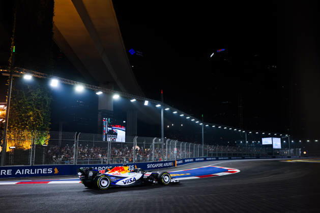 F1 - SINGAPORE GRAND PRIX 2026 41 LINDBLAD Arvid (gbr), Visa Cash App RB F1 Team VCARB03, action during the 2026 Formula 1 Singapore Grand Prix, 17th round of the 2026 Formula One World Championship, WM, Weltmeisterschaft from October 9 to 11, 2026 on the Marina Bay Street Circuit, in Singapore, Singapore - SingaporeSingapore Copyright: xANTONINxVINCENTx