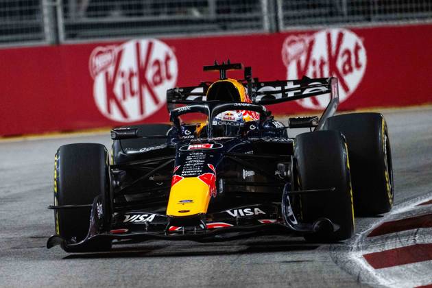 F1 - SINGAPORE GRAND PRIX 2026 03 VERSTAPPEN Max (nld), Red Bull Racing Ford RB22, action during the 2026 Formula 1 Singapore Grand Prix, 17th round of the 2026 Formula One World Championship, WM, Weltmeisterschaft from October 9 to 11, 2026 on the Marina Bay Street Circuit, in Singapore, Singapore - SingaporeSingapore  Copyright: xALBERTOxVIMERCATIx