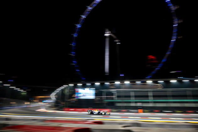 F1 - SINGAPORE GRAND PRIX 2026 41 LINDBLAD Arvid (gbr), Visa Cash App RB F1 Team VCARB03, action during the 2026 Formula 1 Singapore Grand Prix, 17th round of the 2026 Formula One World Championship, WM, Weltmeisterschaft from October 9 to 11, 2026 on the Marina Bay Street Circuit, in Singapore, Singapore - SingaporeSingapore Copyright: xALBERTOxVIMERCATIx