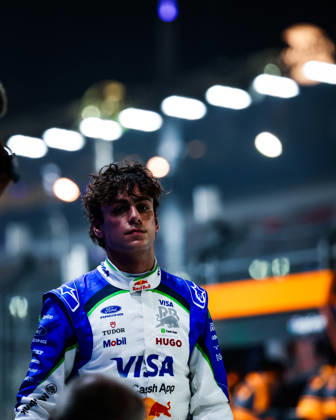 F1 - SINGAPORE GRAND PRIX 2026 LINDBLAD Arvid (gbr), Visa Cash App RB F1 Team VCARB03, portrait during the 2026 Formula 1 Singapore Grand Prix, 17th round of the 2026 Formula One World Championship, WM, Weltmeisterschaft from October 9 to 11, 2026 on the Marina Bay Street Circuit, in Singapore, Singapore - SingaporeSingapore Copyright: xFLORENTxGOODENx
