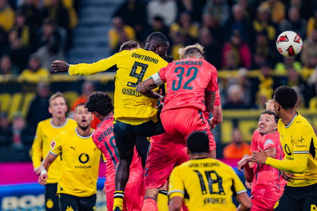 1. Bundesliga, 5. Spieltag, Borussia Dortmund vs. Werder Bremen am 09.10.2026 Serhou Guirassy VAR Tor nicht gegeben Nico Schlotterbeck Copyright: xBahhoxKarax