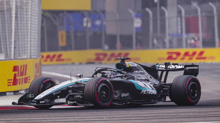 October 9, 2026, Singapore, Kaohsiung City, Singapore: GEORGE RUSSELL of Mercedes-AMG Petronas Formula One Team tops the timesheets during FP1 of the 2026 Formula 1 Singapore Grand Prix at Marina Bay Street Circuit in Singapore, setting the fastest lap time of 1:32.274. Singapore Singapore - ZUMAh201 20261009_zsp_h201_024 Copyright: xYichinxHoux