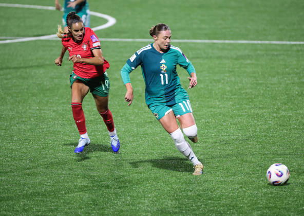 2027 FIFA Women s World Cup Round One Qualifying Play-off First Leg, Inver Park, Larne 9 10 2026 Northern Ireland vs Portugal Northern Ireland™s Kess Elmore with Portugal s Diana Gomes Kess Elmore with Diana Gomes 9 10 2026  Copyright: xx N Ireland v Portugal_069