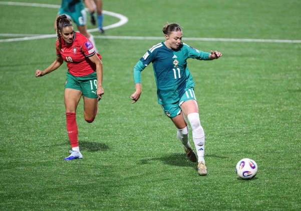 2027 FIFA Women s World Cup Round One Qualifying Play-off First Leg, Inver Park, Larne 9 10 2026 Northern Ireland vs Portugal Northern Ireland™s Kess Elmore with Portugal s Diana Gomes Kess Elmore with Diana Gomes 9 10 2026  Copyright: xx N Ireland v Portugal_070