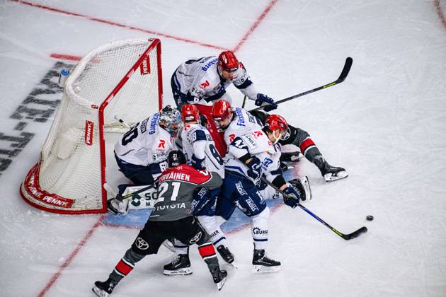 COLOGNE, GERMANY - 9 OCTOBER, 2026: - The PENNY DEL Ice hockey, Eishockey match Koelner Haie vs. Schwenninger Wild Wings at LANXESS arena.  Copyright: xVitaliixKliuievx