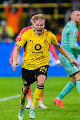 1. Bundesliga, 5. Spieltag, Borussia Dortmund vs. Werder Bremen am 09.10.2026 Tor zum 1:0 durch Daniel Svensson mit Fabio Silva Copyright: xBahhoxKarax