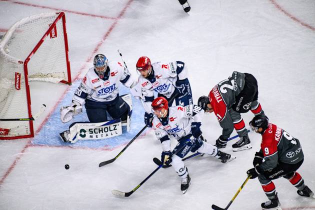 COLOGNE, GERMANY - 9 OCTOBER, 2026: - The PENNY DEL Ice hockey, Eishockey match Koelner Haie vs. Schwenninger Wild Wings at LANXESS arena.  Copyright: xVitaliixKliuievx