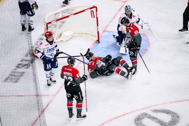 COLOGNE, GERMANY - 9 OCTOBER, 2026: - The PENNY DEL Ice hockey, Eishockey match Koelner Haie vs. Schwenninger Wild Wings at LANXESS arena.  Copyright: xVitaliixKliuievx