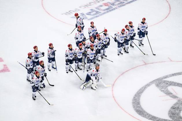 COLOGNE, GERMANY - 9 OCTOBER, 2026: - The PENNY DEL Ice hockey, Eishockey match Koelner Haie vs. Schwenninger Wild Wings at LANXESS arena.  Copyright: xVitaliixKliuievx