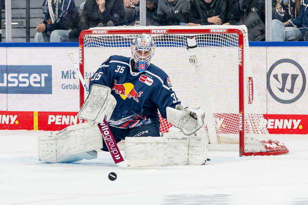 Mathias Niederberger (Torwart, EHC Red Bull Muenchen, 35) GER, EHC Red Bull Muenchen vs. ERC Ingolstadt, DEL, Saison 2026 2027, 7. Spieltag, 09.10.2026. Foto: HMB Media Franz Feiner Copyright: HMBxMedia FranzxFeiner