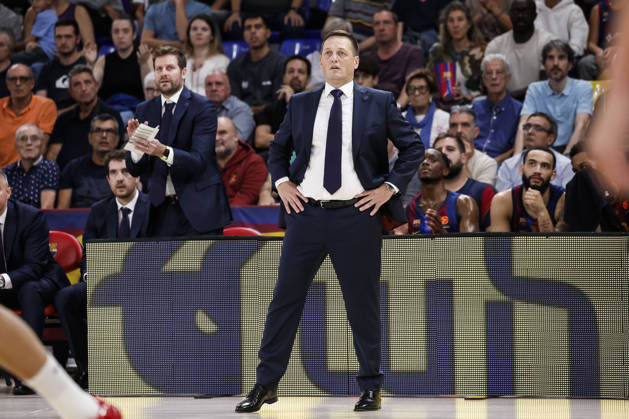 October 9, 2026, Barcelona, Barcelona, Spain: Aleksander Sekulic, head coach of FC Barcelona, Barca looks on during the EuroLeague League Phase MD 4 match played between FC Barcelona and Zalgiris Kaunas at Palau Blaugrana on October 09, 2026 in Barcelona, Spain. Barcelona Spain - ZUMAa181 20261009_zaa_a181_290 Copyright: xJavierxBorregox