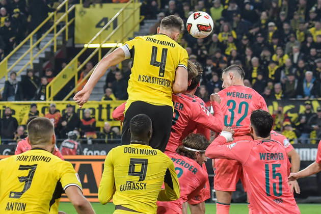 Nico Schlotterbeck (Dortmund 4) erzielt das Tor zum 2:0 09.10.2026 ¢ Fussball ¢ Borussia Dortmund vs SV Werder Bremen, Signal Iduna Park, Dortmund, DFB DFL REGULATIONS PROHIBIT ANY USE OF PHOTOGRAPHS AS IMAGE SEQUENCES AND OR QUASI-VIDEO NRW Germany