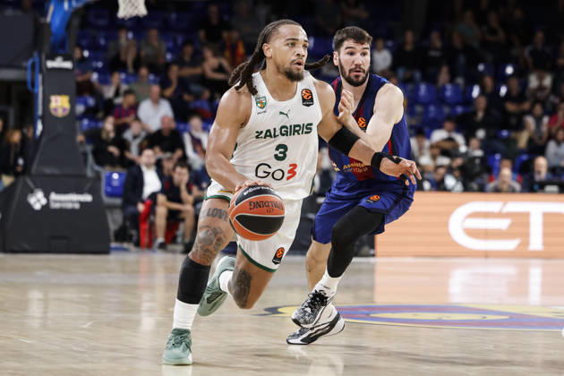 October 9, 2026, Barcelona, Barcelona, Spain: Carsen Edwards Of Zalgiris Kaunas in action during the EuroLeague League Phase MD 4 match played between FC Barcelona, Barca and Zalgiris Kaunas at Palau Blaugrana on October 09, 2026 in Barcelona, Spain. Barcelona Spain - ZUMAa181 20261009_zaa_a181_301 Copyright: xJavierxBorregox