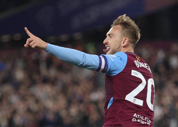 Sky Bet Championship - West Ham United v Queens Park Rangers LONDON, ENGLAND, OCTOBER 9: GOAL 1-1, Jarrod Bowen of West Ham United goal celebration after scoring a goal to make the score 1-1 during The Sky Bet Championship match between West Ham United v Queens Park Rangers at The London Stadium, London, England, on October 9. (Photo by Daniel Weir) London London Stadium England Copyright: xDanielxWeir SportsxPressxPhotox Sportspressphoto_SPR249819