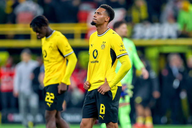 09.10.2026, Fußball, Borussia Dortmund - SV Werder Bremen, 1. Fußball Bundesliga, 05. Spieltag, Signal Iduna Park, Saison 2026 27: Enttäuschung beim BVB nach dem 2:2 Ausgleich Unentschieden - Felix Nmecha (BVB 08) neben Joane Gadou (BVB 22) enttäuscht Enttäuschung auf dem Spielfeld DFB regulations prohibit any use of photographs as image sequences and or quasi-video. Nordrhein-Westfalen Deutschland