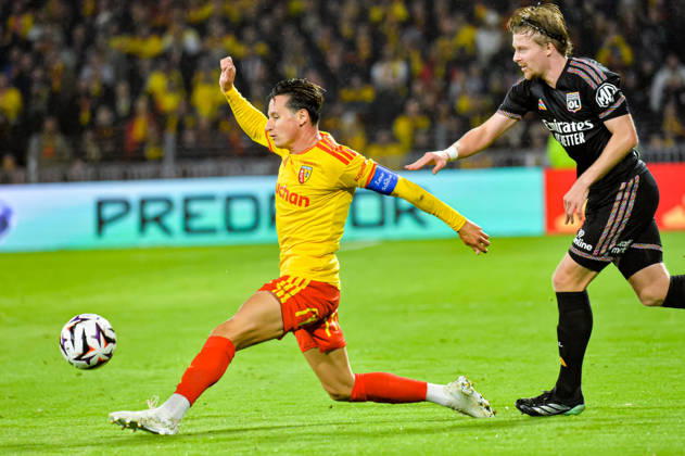 FOOTBALL : RC Lens vs Olympique Lyonnais - Ligue 1 - JournÃ e 6 - 09 10 2026 Florian Thauvin (RC Lens) Pavel Sulc (OL) LensFrance  Copyright: xBaptistexAutissierx