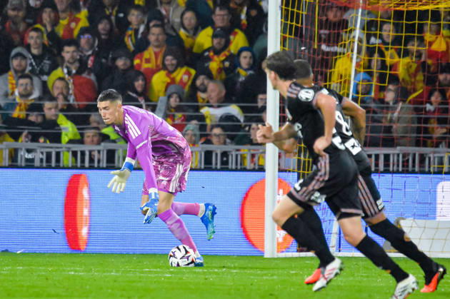 FOOTBALL : RC Lens vs Olympique Lyonnais - Ligue 1 - JournÃ e 6 - 09 10 2026 Robin Risser (RC Lens) LensFrance  Copyright: xBaptistexAutissierx