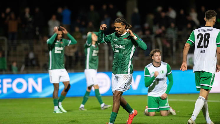 1. FC 1905 Schweinfurt vs. SC Eltersdorf, Sachs-Stadion Football, Regionalliga Bayern 1. FC 1905 Schweinfurt vs. SC Eltersdorf 9 Oct 2026 Sachs-Stadion , Schweinfurt, Germany Image: Morris Adelabu (FC05) misses a big chance towards the end of the match. DFL REGULATIONS PROHIBIT ANY USE OF PHOTOGRAPHS AS IMAGE SEQUENCES AND OR QUASI-VIDEO Copyright: xPresseFotoxEvansx