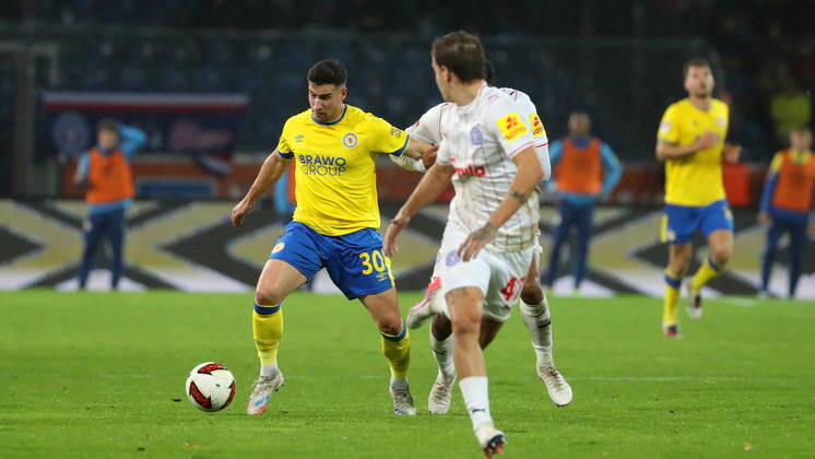 Braunschweig vs Kiel, 2. BL Braunschweig, 09.10.2026, Fußball, Herren, 2. BL, Saison 2026 2027, Eintracht Braunschweig vs. Holstein Kiel: Robin Heußer (Eintracht Braunschweig) (DFL DFB REGULATIONS PROHIBIT ANY USE OF PHOTOGRAPHS as IMAGE SEQUENCES and or QUASI-VIDEO) Stadion an der Hamburger Straße Niedersachsen Deutschland