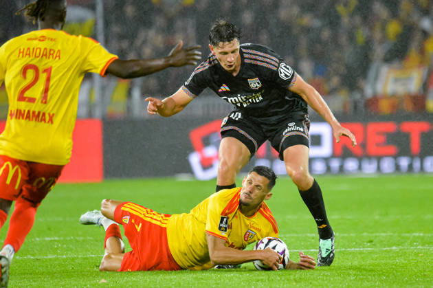 FOOTBALL : RC Lens vs Olympique Lyonnais - Ligue 1 - JournÃ e 6 - 09 10 2026 Felix Bacher (OL) Florian Sotoca (RC Lens) LensFrance  Copyright: xBaptistexAutissierx