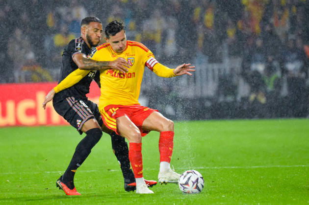 FOOTBALL : RC Lens vs Olympique Lyonnais - Ligue 1 - JournÃ e 6 - 09 10 2026 Florian Thauvin (RC Lens) Corentin Tolisso (OL) LensFrance  Copyright: xBaptistexAutissierx