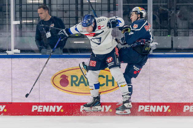Alex Breton (ERC Ingolstadt, 75) gegen Luis Becker (EHC Red Bull Muenchen, 14) GER, EHC Red Bull Muenchen vs. ERC Ingolstadt, DEL, Saison 2026 2027, 7. Spieltag, 09.10.2026. Foto: HMB Media Franz Feiner Copyright: HMBxMedia FranzxFeiner