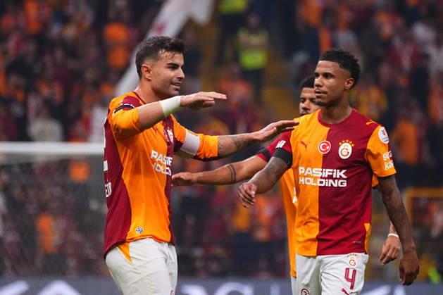 ISTANBUL, TURKEY - OCTOBER 9: Abdulkerim Bardakci (42) of Galatasaray celebrates after scoring the first goal of his team during the Trendyol Turkish Super League match between Galatasaray SK and Kasimpasa at Rams Park Stadium on October 9, 2026 in Istanbul, Turkey. Istanbul Rams Park Stadium Turkey Copyright: xSeskimphotox GSaray-Kasimpasa-1010 (140)