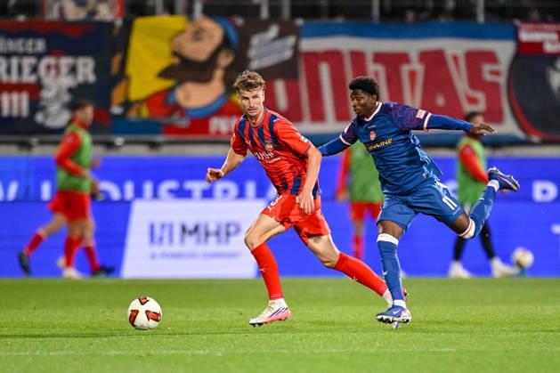 Jan Schoeppner (1. FC Heidenheim 1846) und Ibrahim KanatÃ (1. FC Kaiserslautern) im Zweikampf waehrend des spiels der 2. Bundesliga zwischen 1. FC Heidenheim und 1. FC Kaiserslautern, Voith-Arena am 09. October 2026 in Heidenheim an der Brenz, Deutschland. (Foto von Harry Langer DeFodi Images) +++ Jan Schoeppner (1. FC Heidenheim 1846) und Ibrahim KanatÃ (1. FC Kaiserslautern) battle for the ball during the 2nd Bundesliga match between 1. FC Heidenheim and 1. FC Kaiserslautern at Voith-Arena on October 9, 2026 in Heidenheim an der Brenz, Germany. (Photo by Harry Langer DeFodi Images) DFB DFL REGULATIONS PROHIBIT ANY USE OF PHOTOGRAPHS AS IMAGE SEQUENCES AND OR QUASI-VIDEO. (Photo by Harry Langer DeFodi Images) DFB DFL REGULATIONS PROHIBIT ANY USE OF PHOTOGRAPHS AS IMAGE SEQUENCES AND OR QUASI-VIDEO. -
